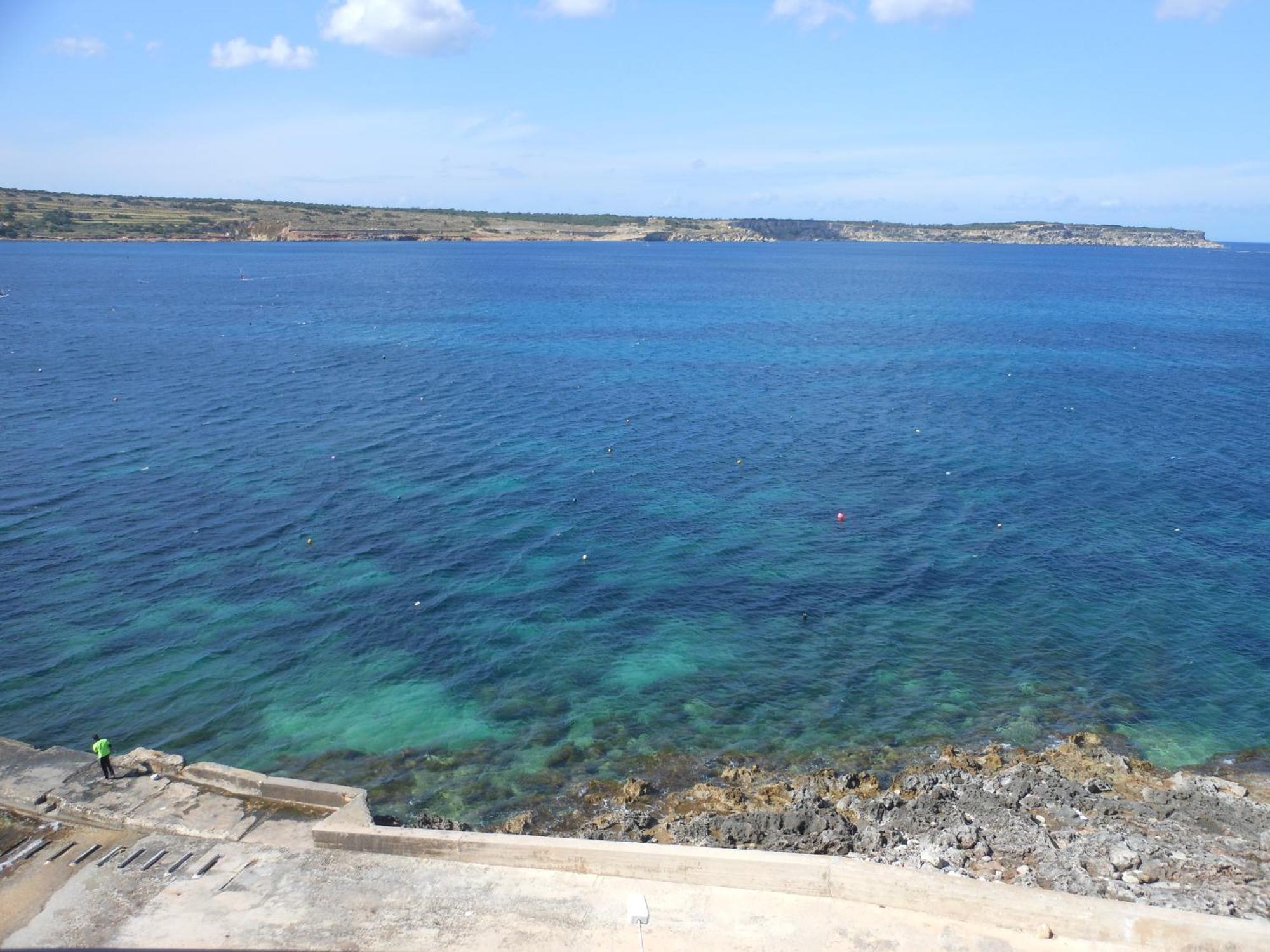 Seafront Maisonette Ocean Views & Terrace Mellieħa Exterior foto